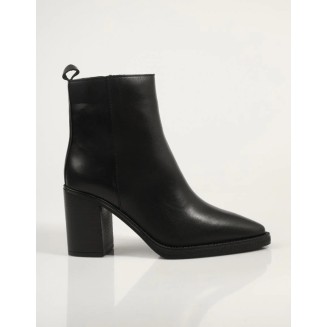 BOTIN T.