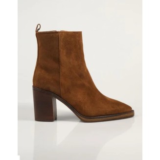 BOTIN T.