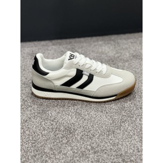 DEPORTIVA