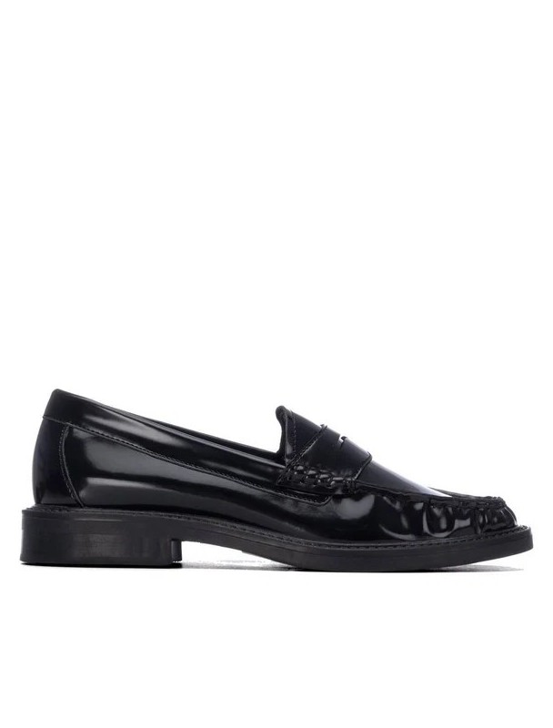 MOCASIN