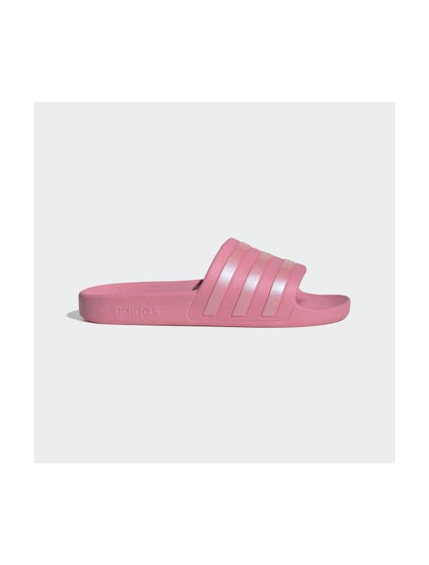 ADILETTE W